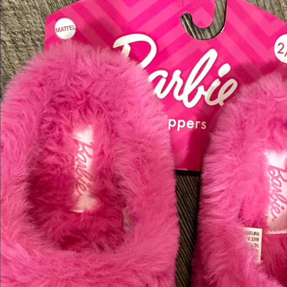 Barbie Glitter Heart Pink Slippers - Picture 4 of 10